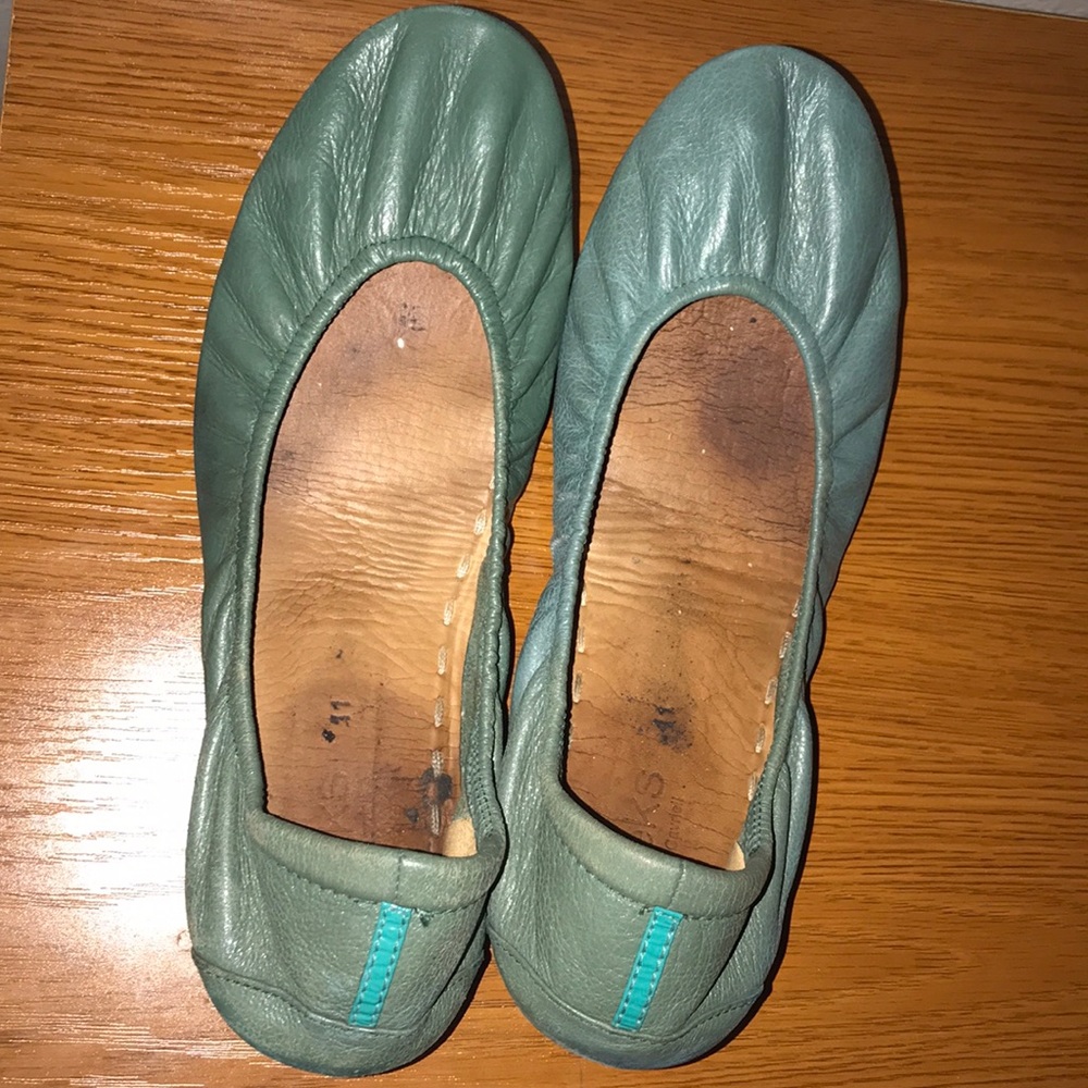 Pacific Green Tieks
